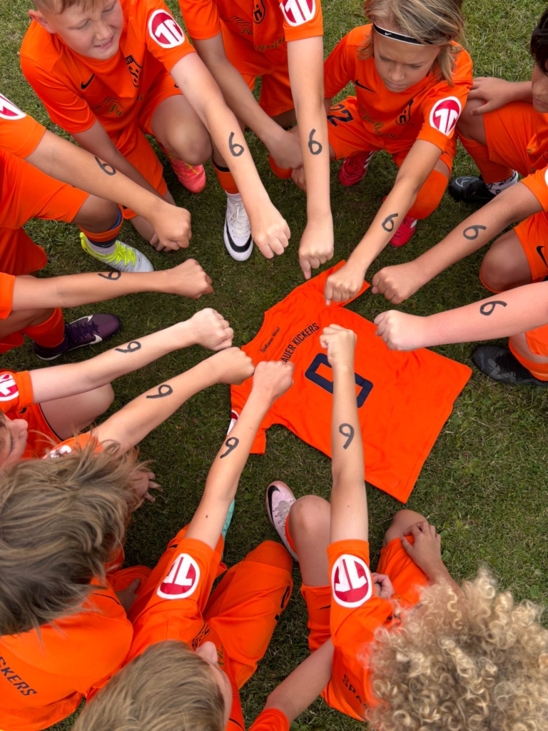 U11 ON TOUR - PLATZ 2 BEIM POSTHORN CUP IN KIEL